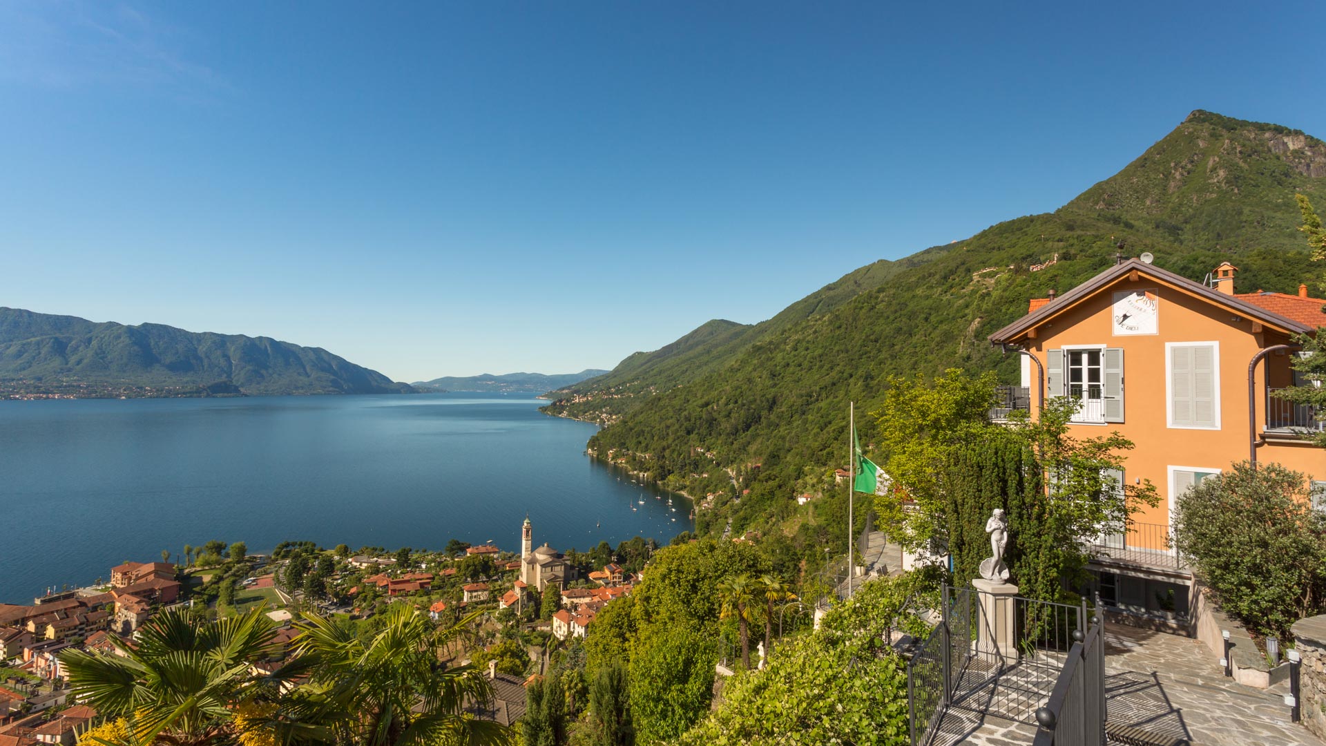 Villa Paradiso - Header